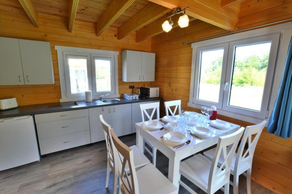 Holiday Resort, Ustronie Morskie Eksteriør billede