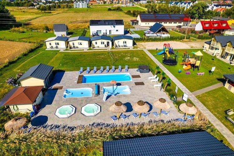 Holiday Resort, Ustronie Morskie Eksteriør billede